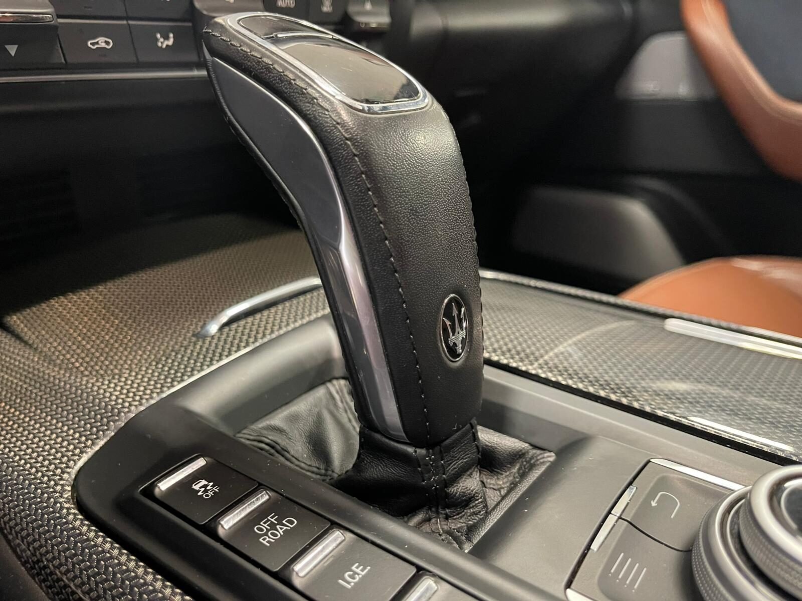 MASERATI Levante GranLusso V6