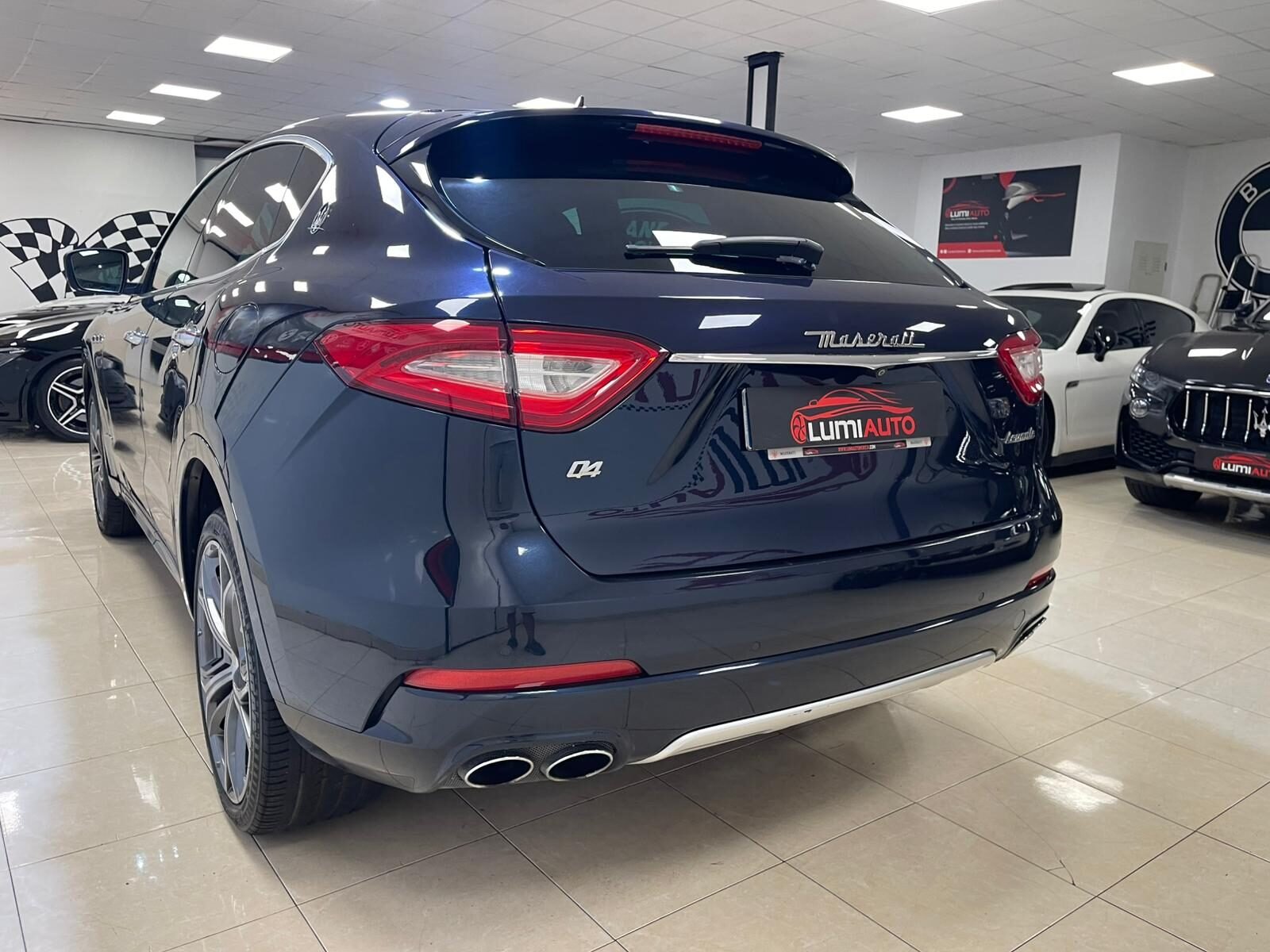 MASERATI Levante GranLusso V6