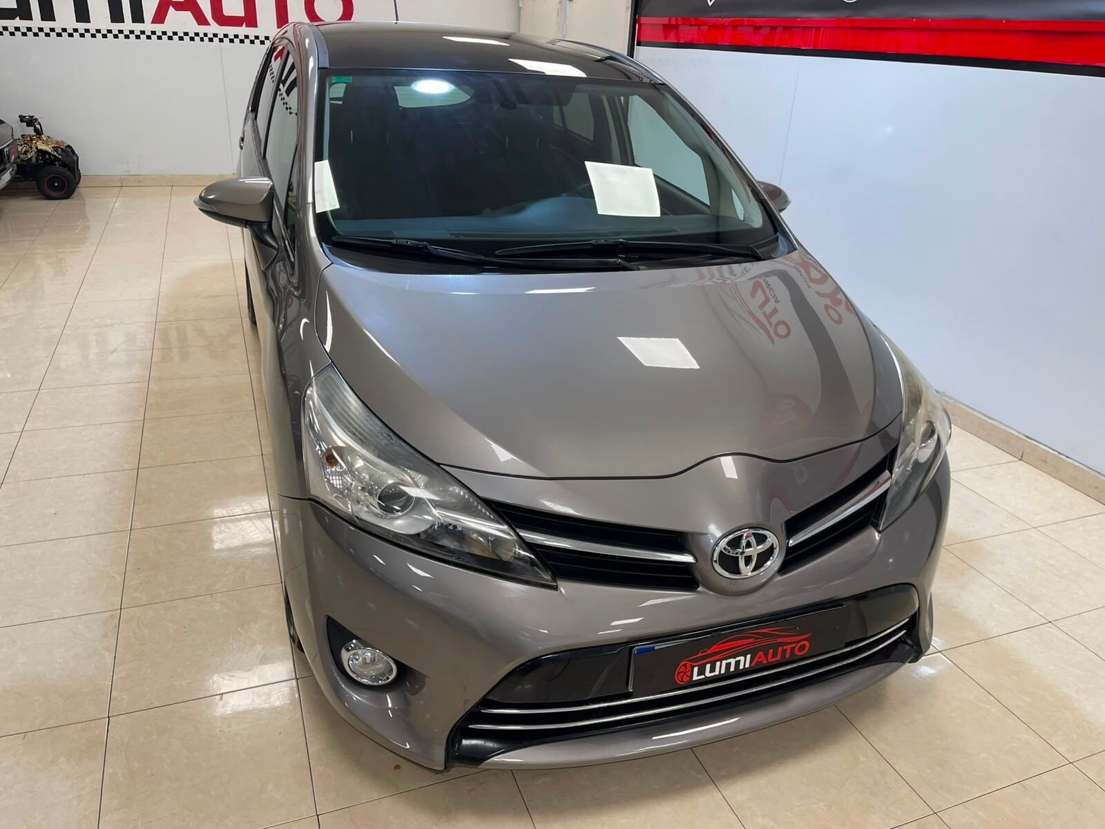 TOYOTA VERSO 1.6D