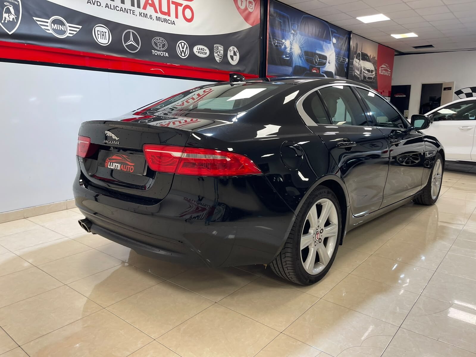 JAGUAR XE 2.0 PORTFOLIO