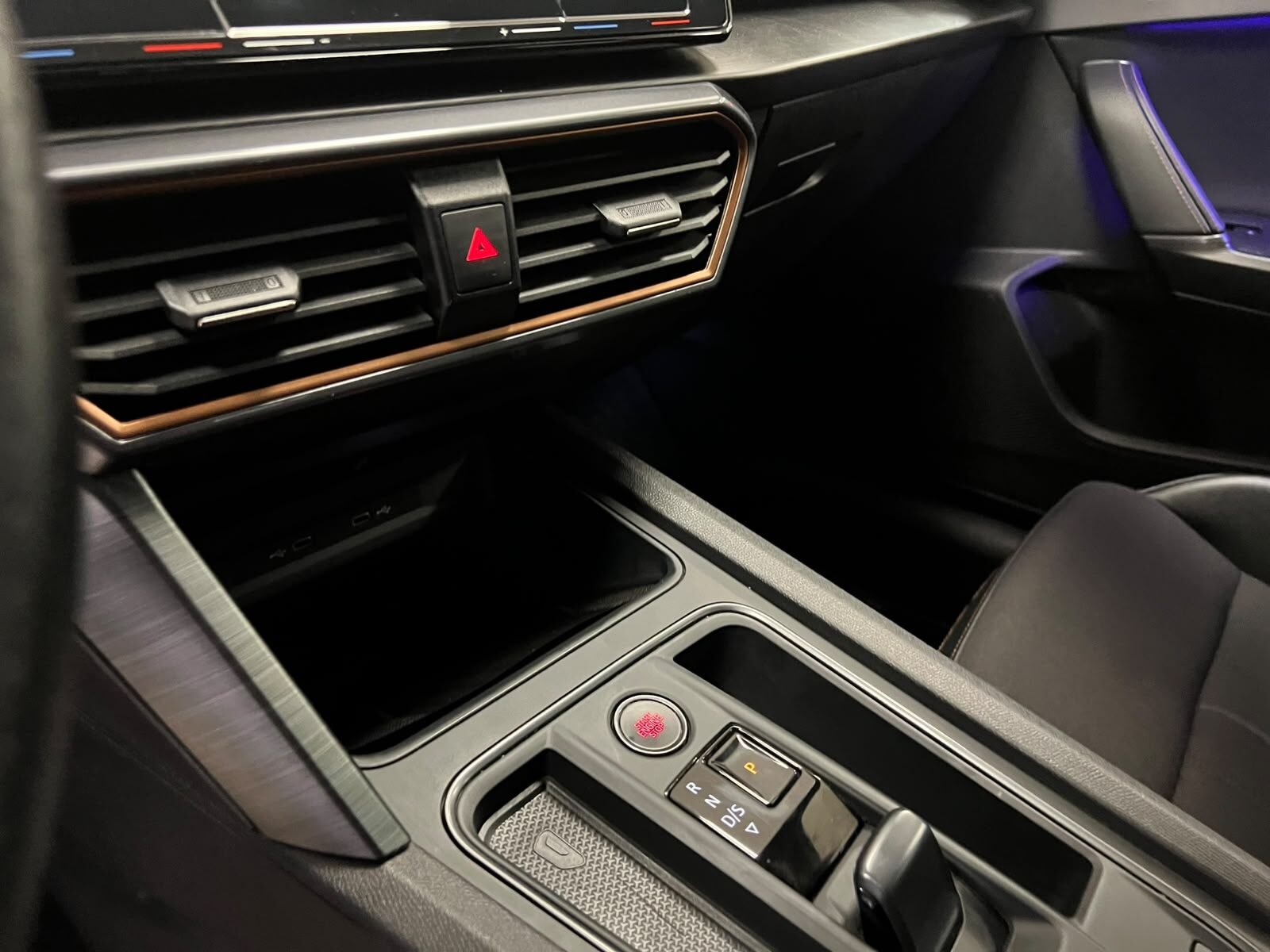 CUPRA LEON 1.5 ETSI