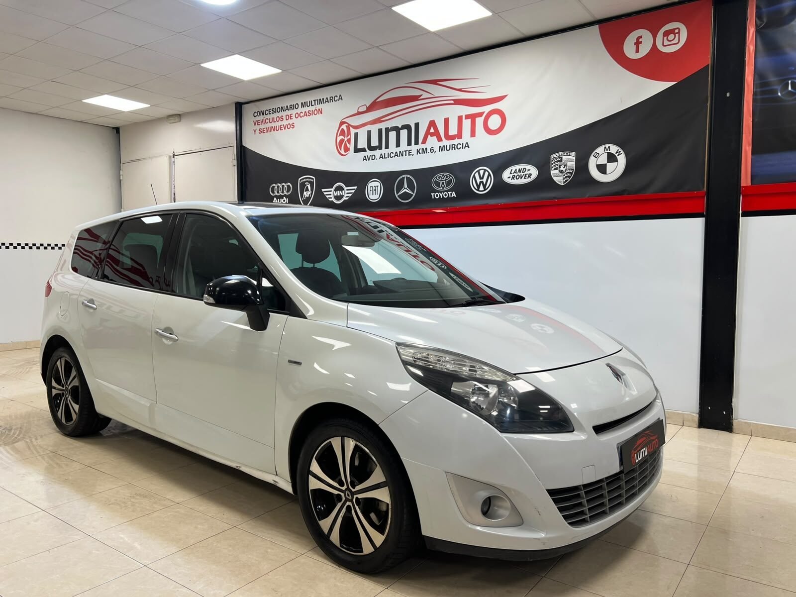 RENAULT Grand Scenic 2.0 DCI BOSE EDITION