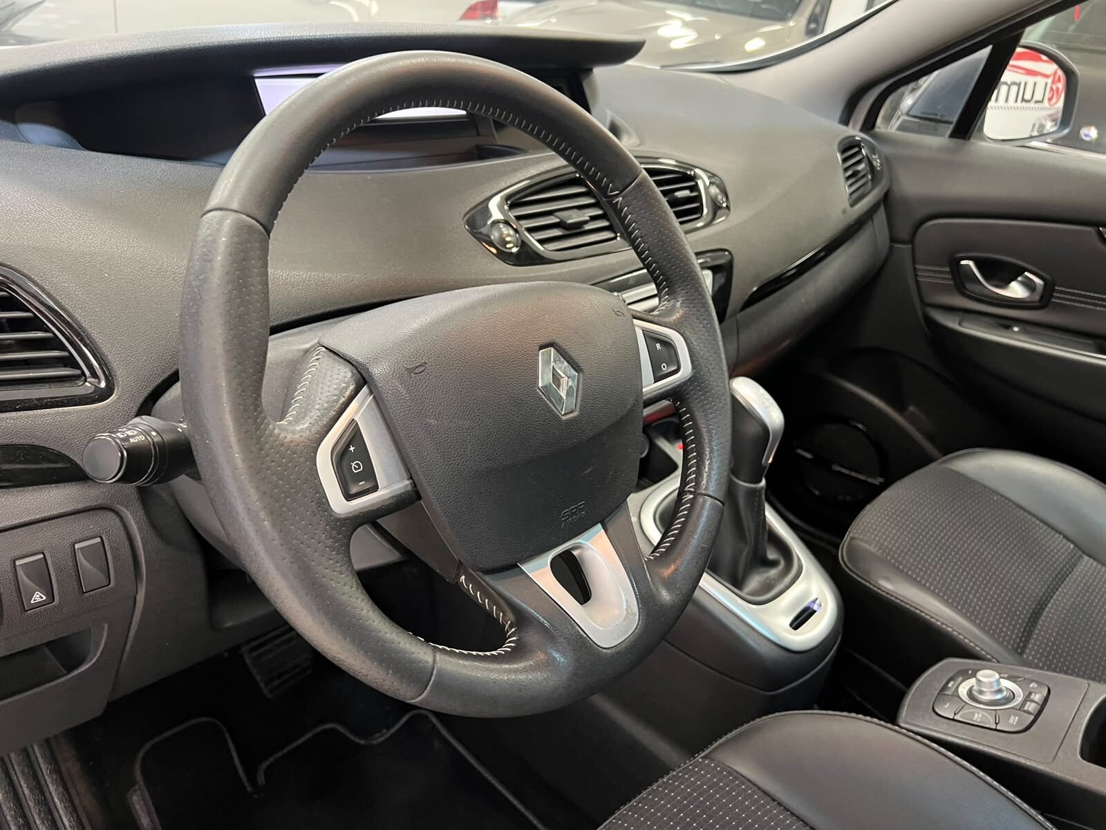 RENAULT Grand Scenic 2.0 DCI BOSE EDITION