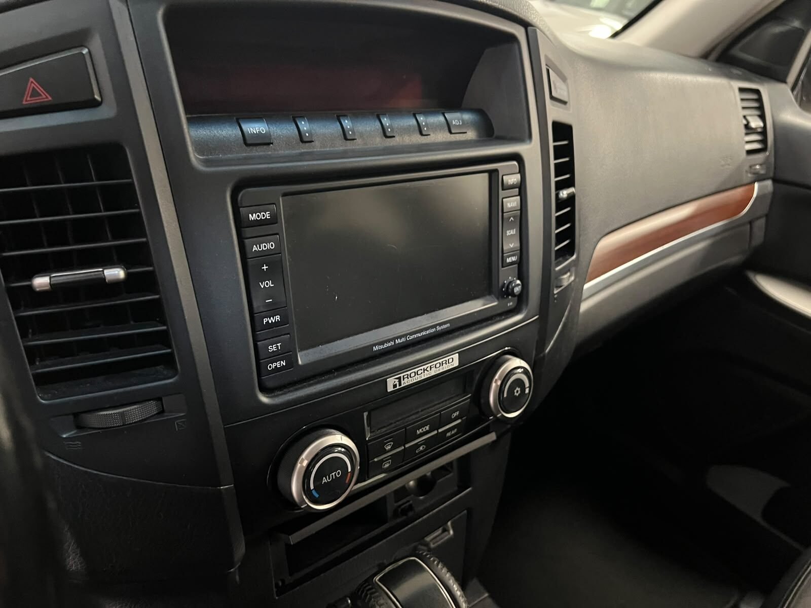 MITSUBISHI MONTERO 3.2 DID KAITEKI
