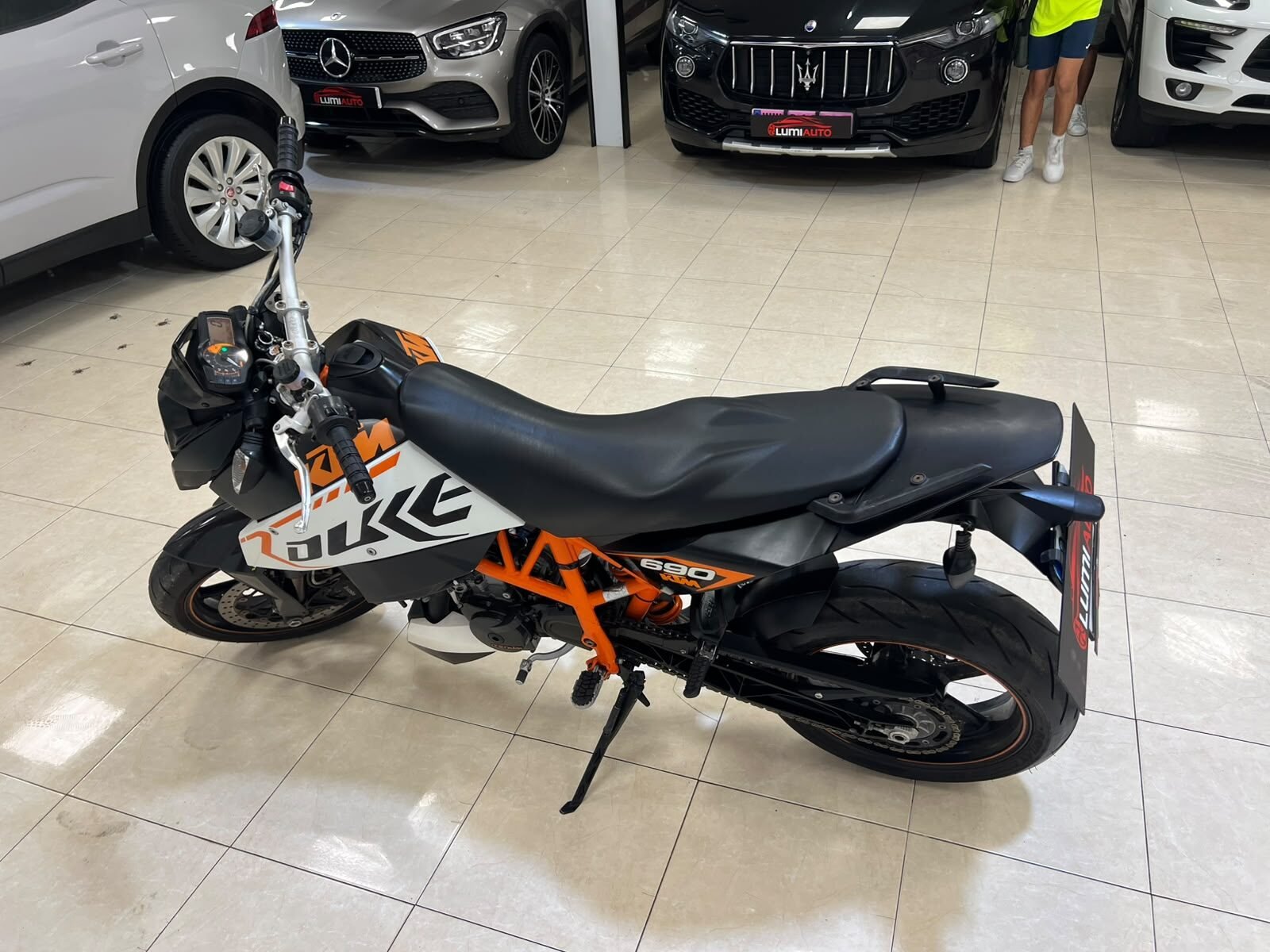 KTM DUKE 690