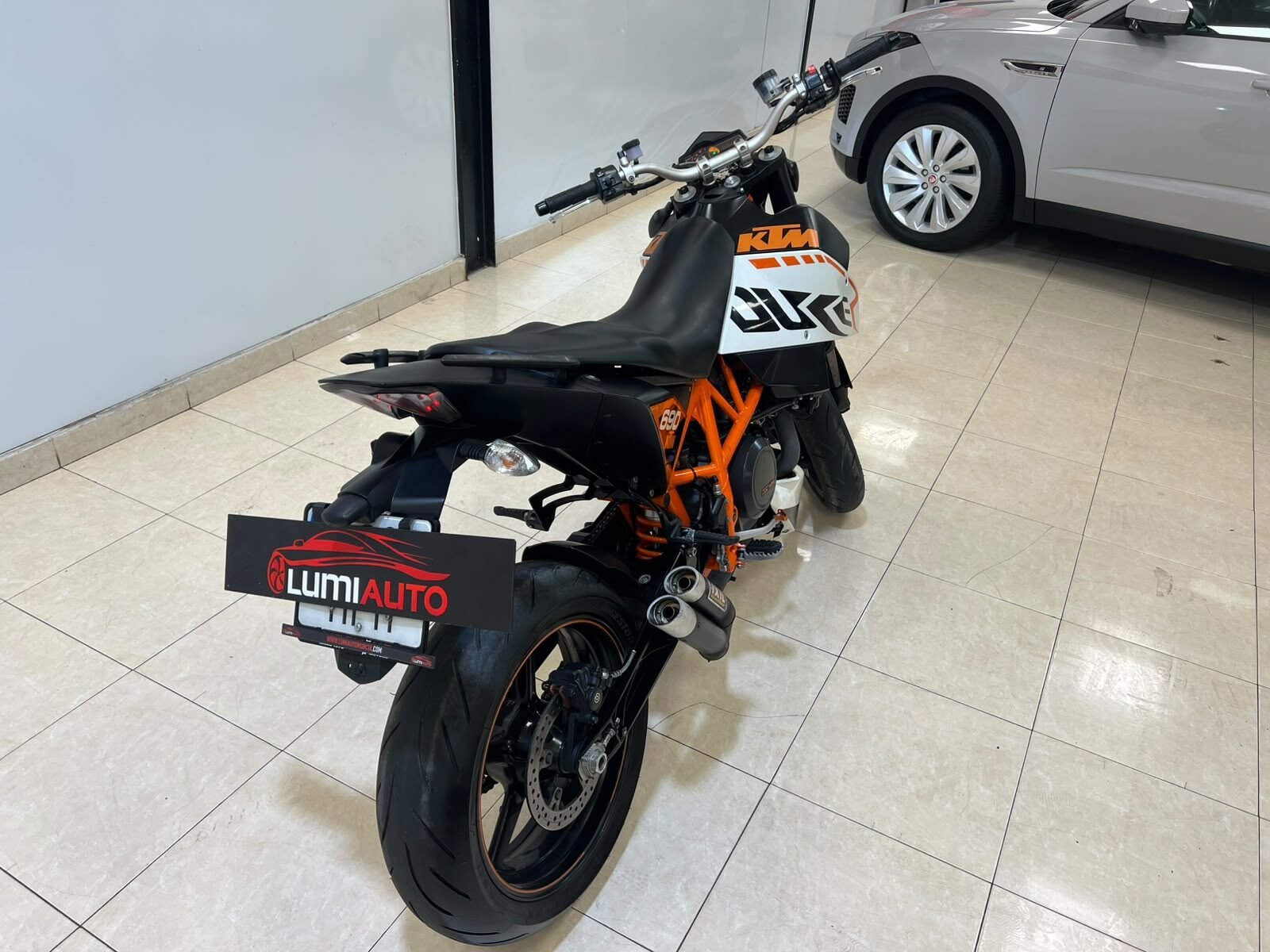 KTM DUKE 690